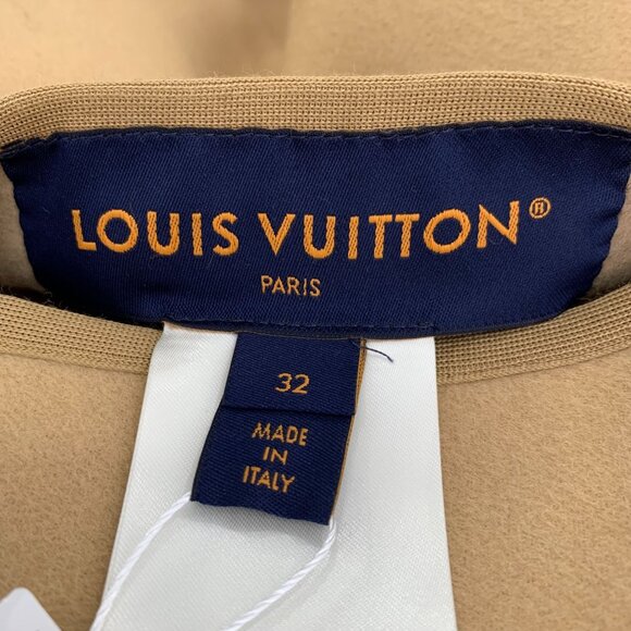 CW0329 Louis Vuitton Beige Hooded Wool Monogram Coat With Belt - Picture 5 of 7